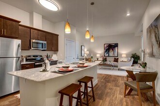 4800 Excelsior in St. Louis Park, MN - Building Photo - Building Photo