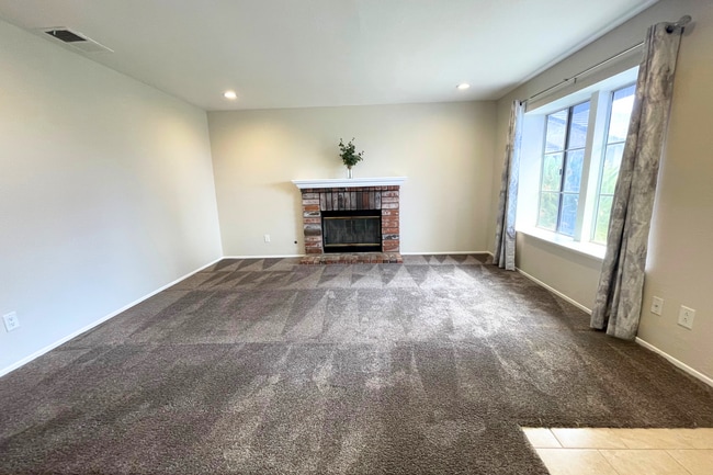 12320 Yuma Ct in Moreno Valley, CA - Building Photo - Building Photo