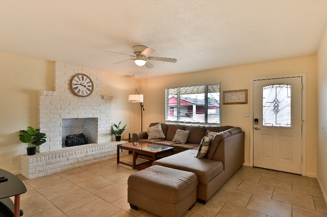 2615 W Corrine Dr in Phoenix, AZ - Building Photo - Building Photo