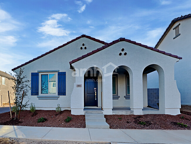 property at 815 S 150th Dr