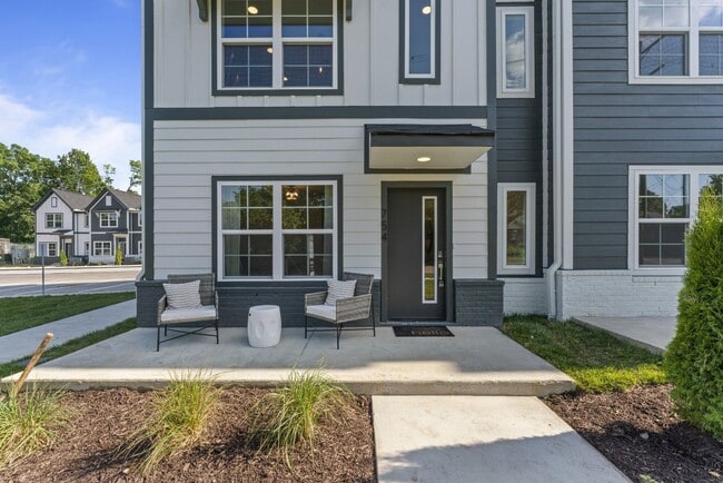 700 N Dupont Ave in Nashville, TN - Building Photo - Building Photo