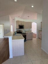 137 SW Meade Cir in Port St. Lucie, FL - Building Photo - Building Photo