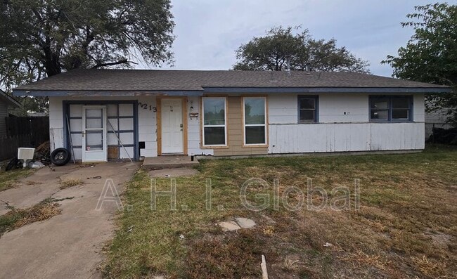 property at 2213 SE 22nd Ave