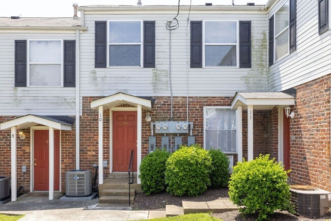 property at 3516 E Richmond Rd