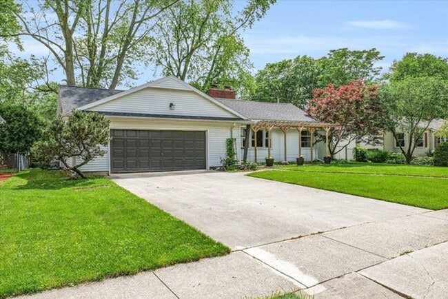 1207 W University Ave in Champaign, IL - Building Photo - Building Photo