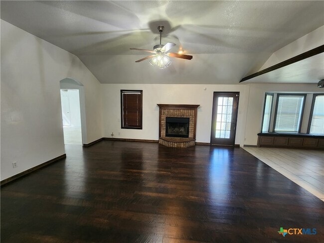 4302 Neta Dr, Unit 607 in Killeen, TX - Building Photo - Building Photo