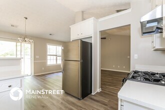 125 Waters Edge Dr in Locust Grove, GA - Foto de edificio - Building Photo