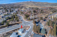 1585 Hillside Dr, Unit Unit A in Reno, NV - Foto de edificio - Building Photo