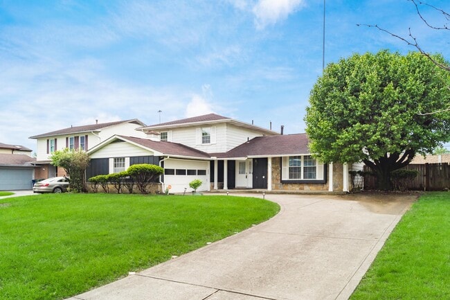 2715 Kenview Rd S in Columbus, OH - Building Photo - Building Photo