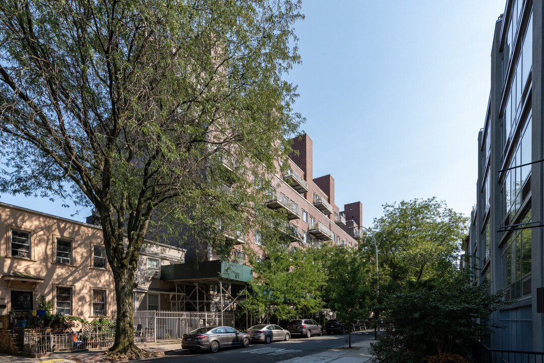 191 Spencer St in Brooklyn, NY - Foto de edificio