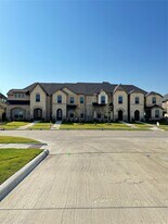 1905 Ethereal Ln in Waxahachie, TX - Building Photo