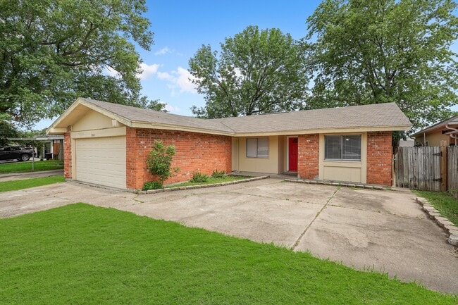 15011 Tipcrest St in Channelview, TX - Building Photo - Building Photo