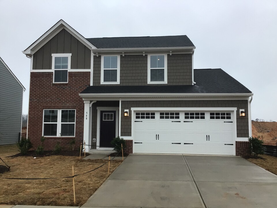 548 Larragan Dr in Denver, NC - Building Photo