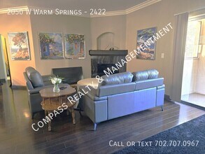2050 W Warm Springs Rd in Henderson, NV - Building Photo - Building Photo