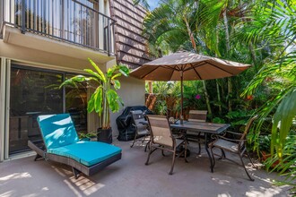 1915 19th Ct in Jupiter, FL - Foto de edificio - Building Photo