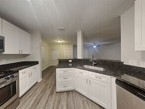 6714 Hidden Colony Ln in Dickinson, TX - Building Photo - Building Photo