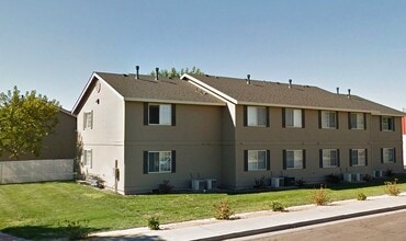 100 Serpa Pl in Fallon, NV - Building Photo - Building Photo
