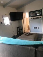 723 Santa Barbara Pl in San Diego, CA - Building Photo - Building Photo