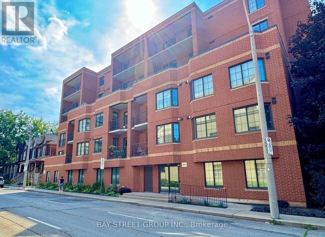 property at 47-647 Caroline St N
