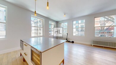 BROOME STREET in New York, NY - Building Photo - Building Photo