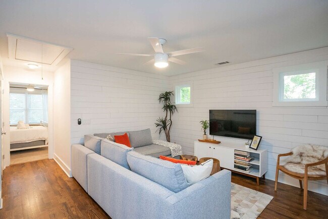 559 Veritas St, Unit SI ID1302209P in Nashville, TN - Building Photo - Building Photo