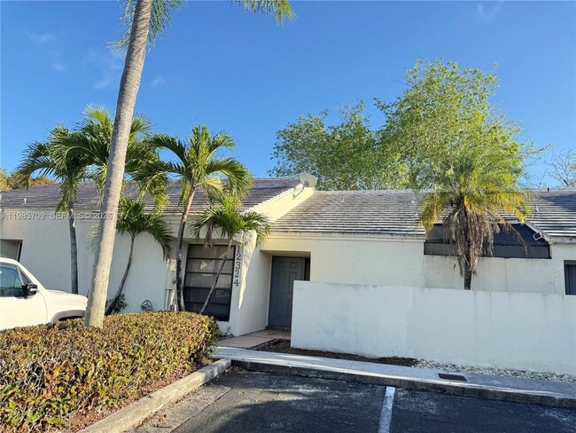 12324 SW 148th Terrace in Miami, FL - Building Photo - Building Photo