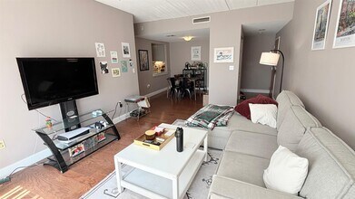 170 Gore St, Unit 212 in Cambridge, MA - Building Photo - Building Photo