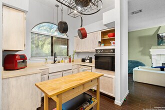 5910 Burning Sunrise Dr in San Antonio, TX - Building Photo - Building Photo