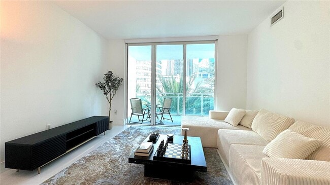 property at 950 Brickell Bay Dr