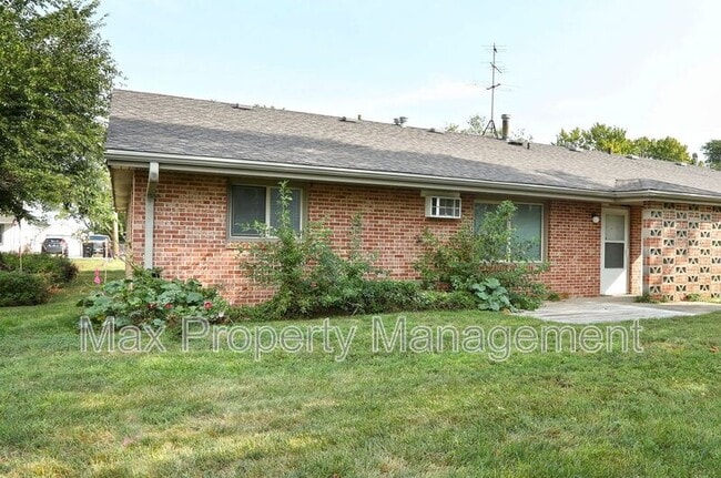 530 Laurel St in Waukee, IA - Building Photo - Building Photo