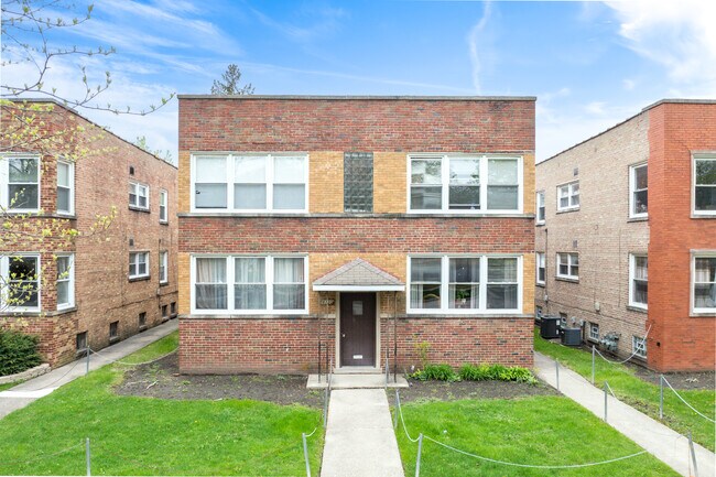 8130 Knox Ave in Skokie, IL - Building Photo - Building Photo