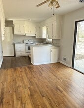 5443 Oakcrest Rd in Sumter, SC - Building Photo - Building Photo