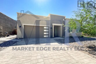 37042 N Conestoga Trail in Cave Creek, AZ - Building Photo - Building Photo