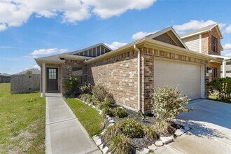 445 Camas Creek Ln in Magnolia, TX - Building Photo - Building Photo