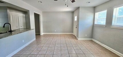 300 Pecan St in Gilmer, TX - Building Photo - Building Photo