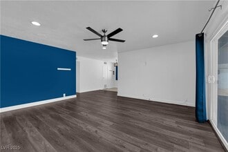 842 Westminster Ave in Las Vegas, NV - Building Photo - Building Photo