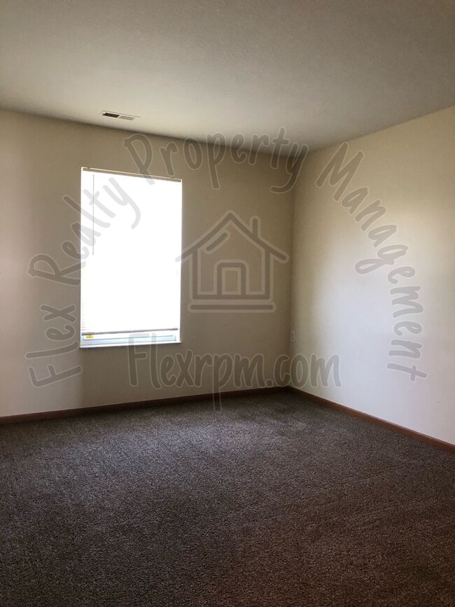 1137 Rockcress Dr in Toledo, OH - Building Photo - Building Photo