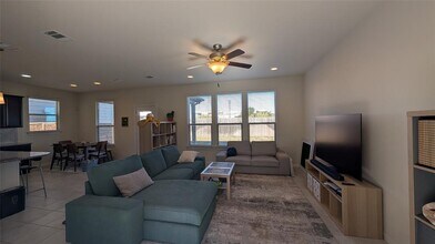 14115 Eucalyptus Bnd in Austin, TX - Building Photo - Building Photo