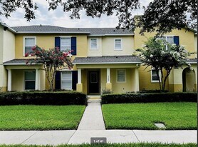 2705 Wild Tamarind Blvd in Orlando, FL - Building Photo