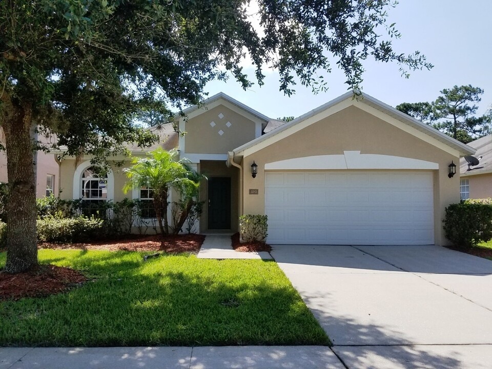 3213 Kingstown Ct in Orlando, FL - Building Photo