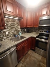 39 Pleasant St, Unit B22 in Northborough, MA - Foto de edificio - Building Photo