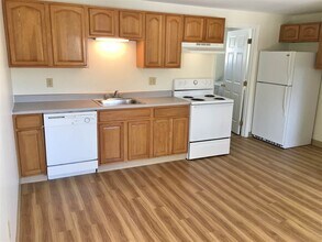 82 3rd St in Manchester, NH - Building Photo - Building Photo