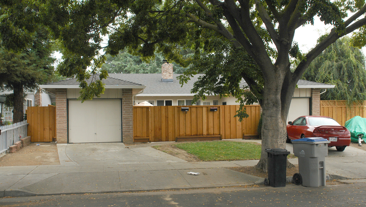 4009-4011 Alberstone Dr in San Jose, CA - Building Photo