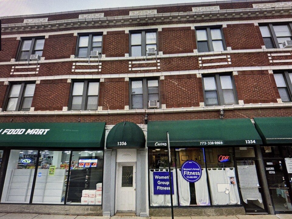 1356 W Devon Ave, Unit 403 in Chicago, IL - Building Photo