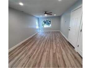 910 N Oliver Ave in Minneapolis, MN - Building Photo - Building Photo