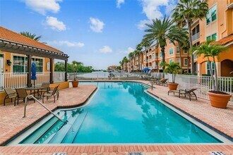 5000 Culbreath Key Way in Tampa, FL - Building Photo - Building Photo