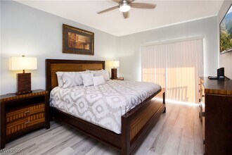 7705 Himalayas Ave in Las Vegas, NV - Building Photo - Building Photo
