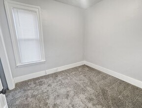 1003 Logan St SE in Grand Rapids, MI - Building Photo - Building Photo