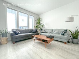 14 Emberside Holw in Cochrane, AB - Building Photo