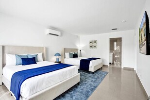 905 N Federal Hwy in Lake Worth Beach, FL - Building Photo